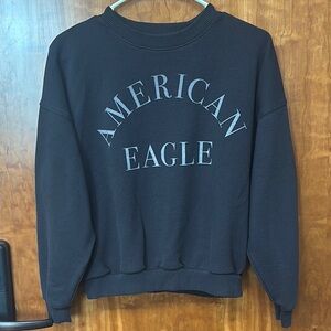 American Eagle Outfitters Women’s Size Medium Black Crewneck Sweater